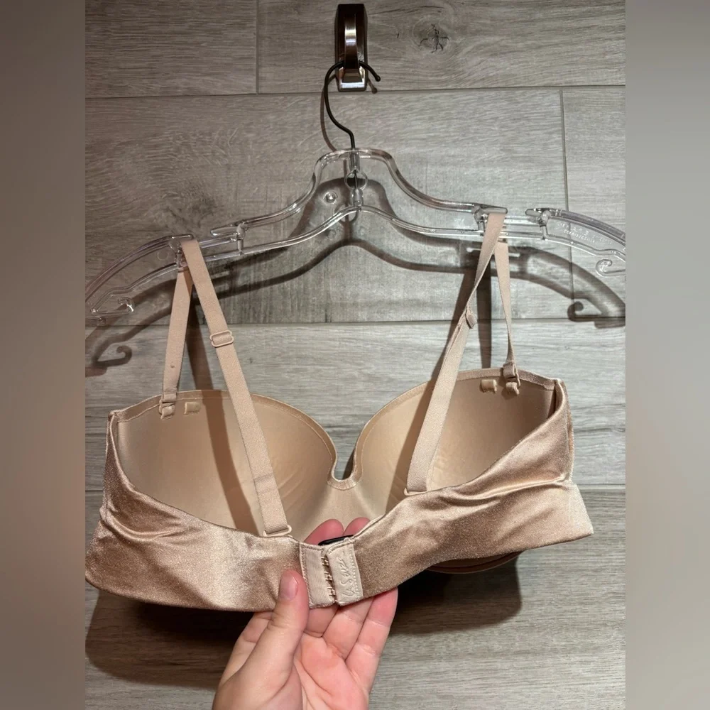 3/$30 La Senza Nude Body Kiss Strapless Bra size 36 C - straps included! - Picture 6 of 7